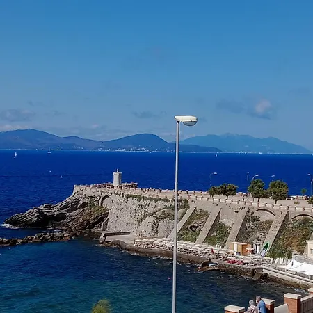Dimora In Centro Storico Πιομπίνο